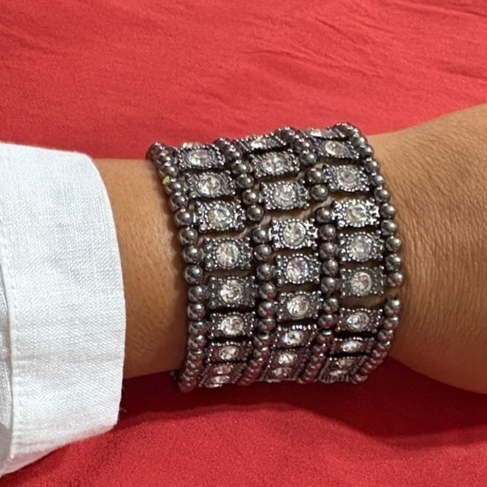 Elegant Silver Beaded Bracelet